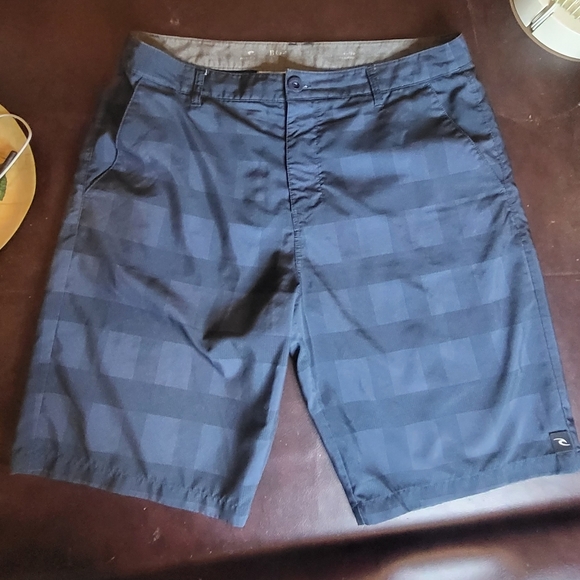 Rip curl hybrid shorts - Picture 1 of 8
